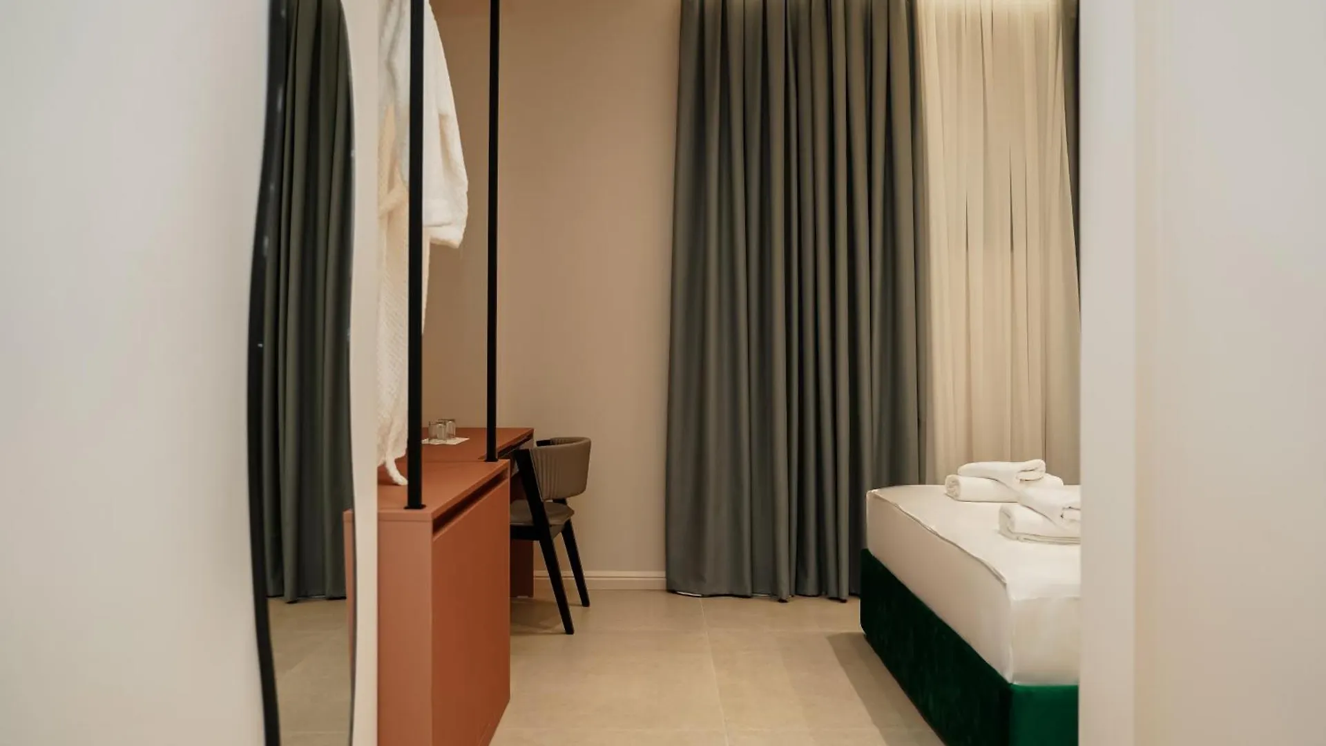 Diamar Suites Škalngur 4*,